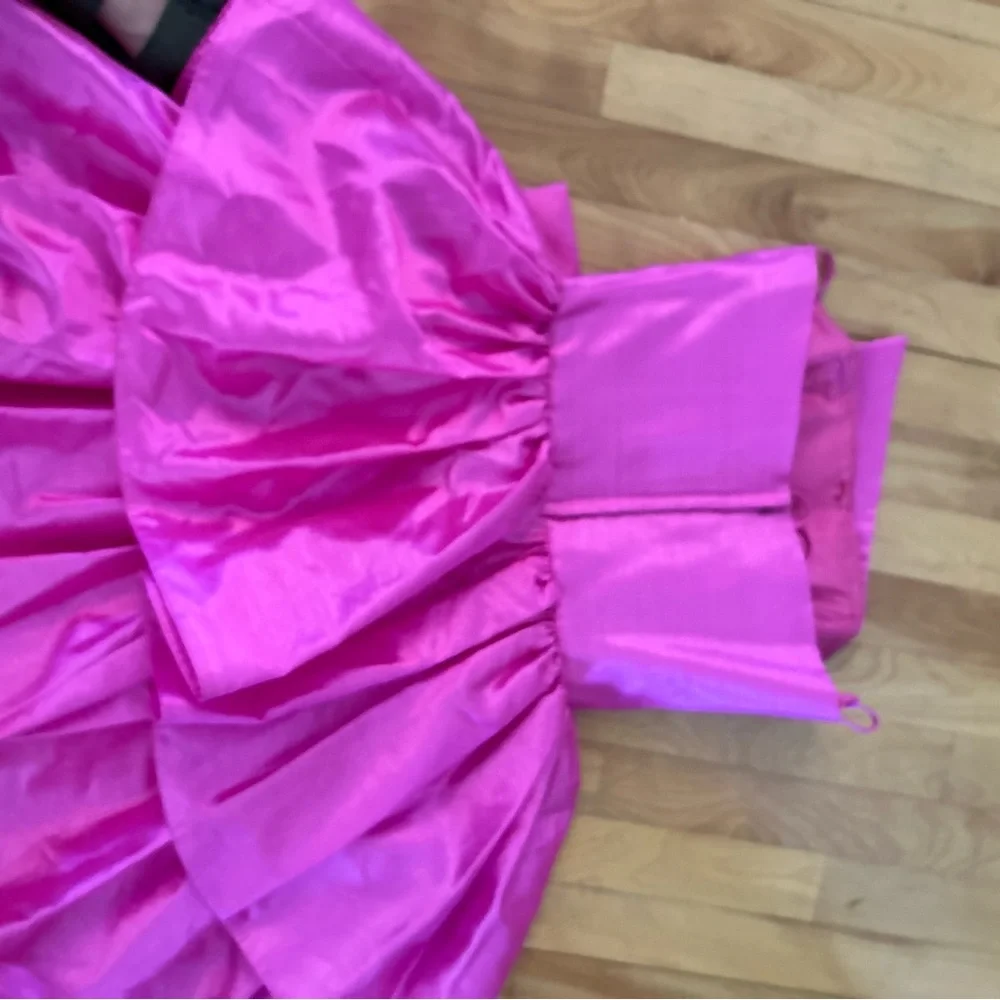 Dress - Picture 3 of 5